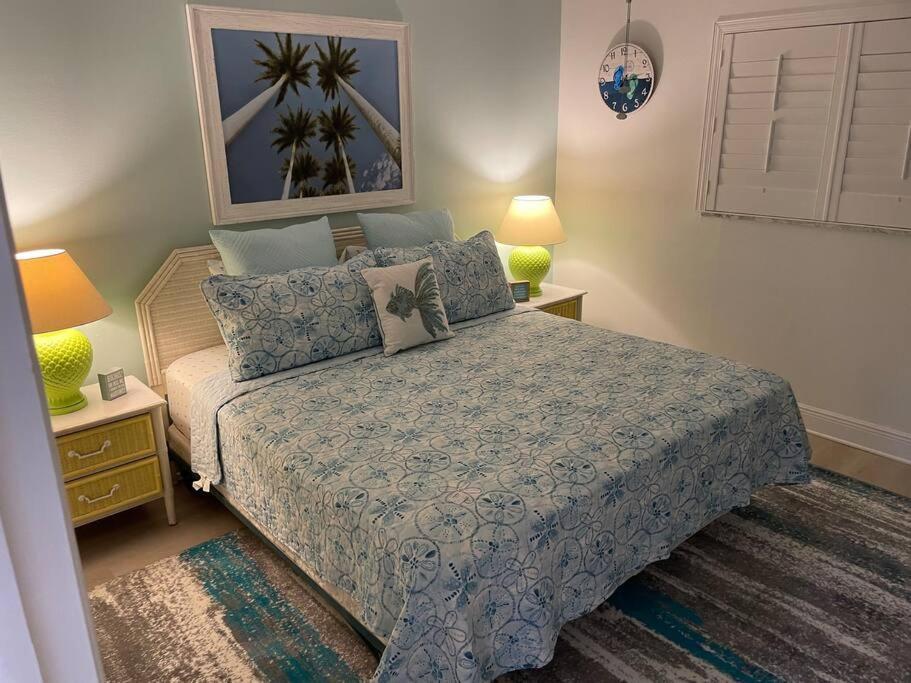 Beachfront Condo On Quiet Treasure Island- 1 Bed St. Pete Beach Kültér fotó