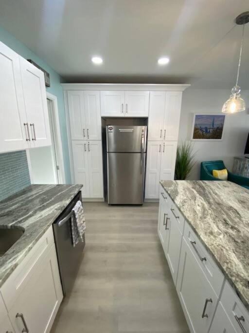 Beachfront Condo On Quiet Treasure Island- 1 Bed St. Pete Beach Kültér fotó