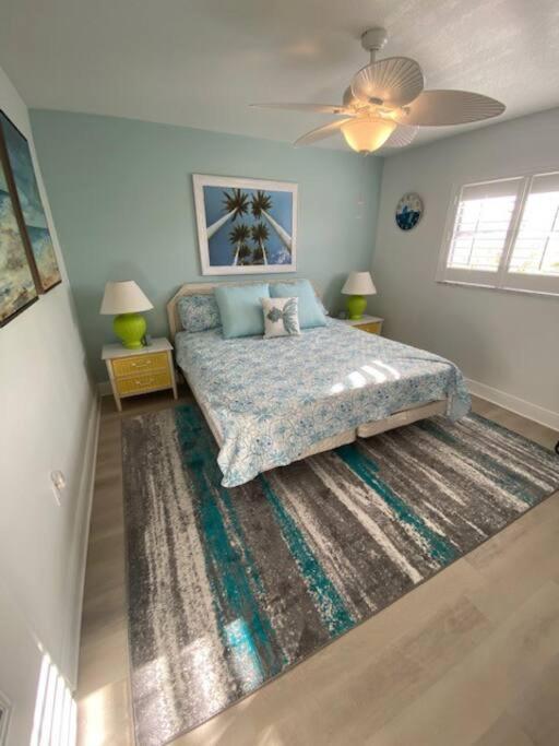 Beachfront Condo On Quiet Treasure Island- 1 Bed St. Pete Beach Kültér fotó