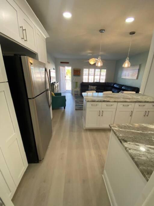 Beachfront Condo On Quiet Treasure Island- 1 Bed St. Pete Beach Kültér fotó