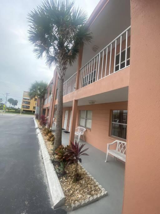 Beachfront Condo On Quiet Treasure Island- 1 Bed St. Pete Beach Kültér fotó